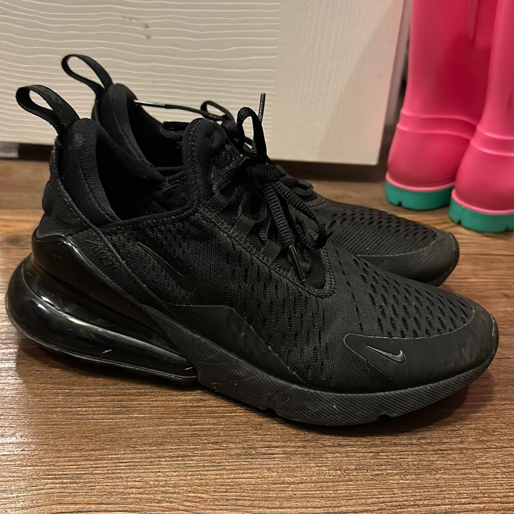 Used Nike AirMax 270 ladies 8.5